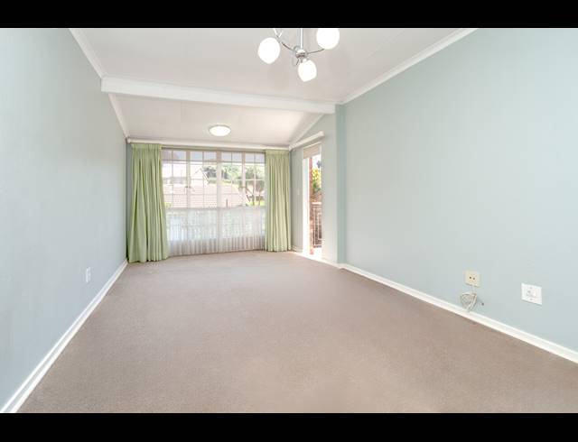 1 BEDROOM RETIREMENT UNIT FOR SALE IN BRYANSTON